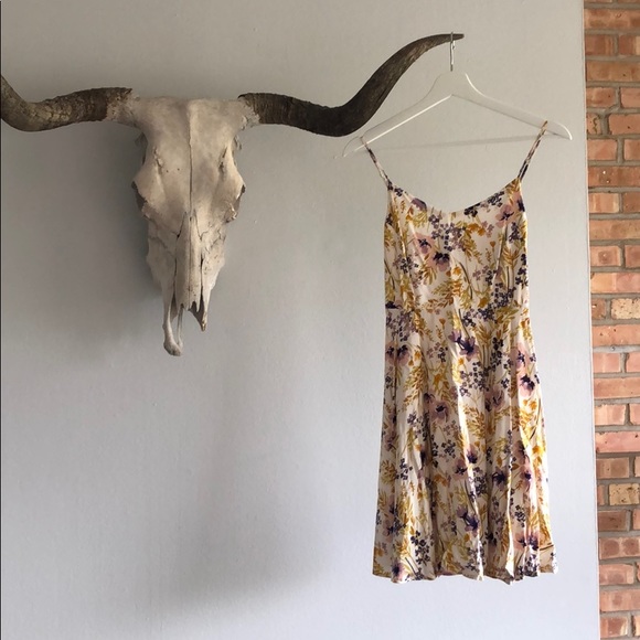 OLD NAVY • FULLY LINED Floral Dress - Picture 2 of 8